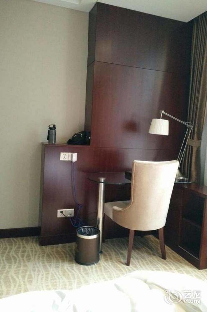 Tianjin Jinlong International Hotel Exteriör bild